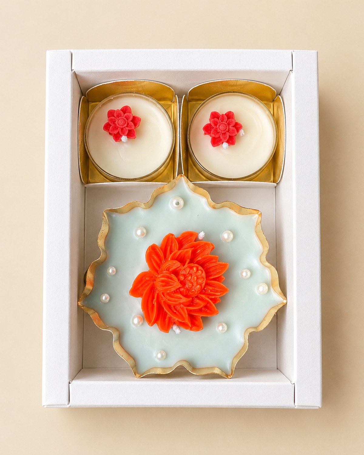 Pale Blue Marigold Pearl Mini Hamper